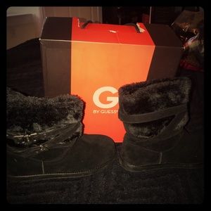 Guess boots only one use size 10 women